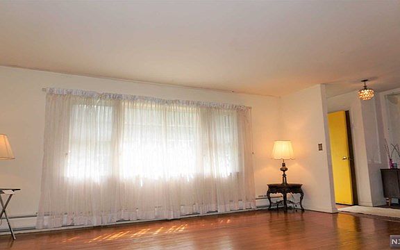 2nd image of 528 Thurnau Dr