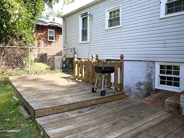 2214 Walker Ave — Photo 45
