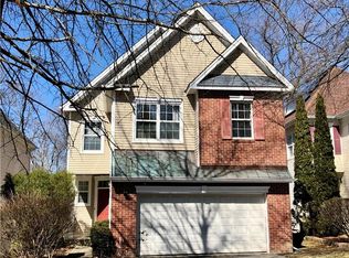 184 Benefield Blvd, Peekskill, NY 10566