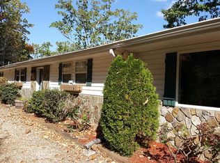 490 Ostrich Dr, Cleveland, GA 30528