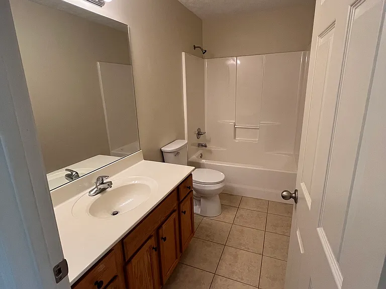 7002-7012 Autumn Dr — Photo 11