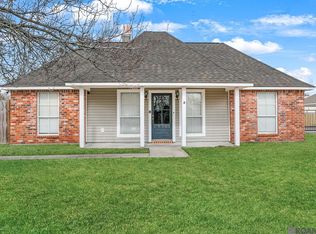13563 S Trace Dr, Walker, LA 70785