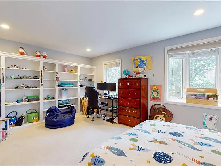 130 Forest St #130 — Photo 17