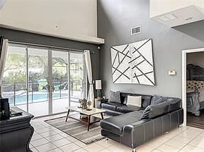 5th image of 512 Pineloch Dr