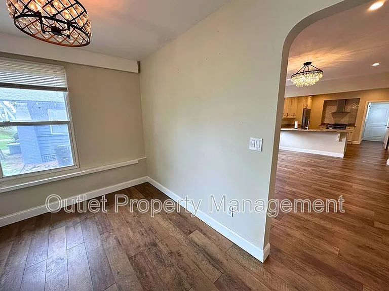 133 E Concord St #A — Photo 2