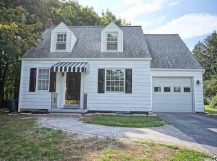 3 Garden Cir, Harrisburg, PA 17109