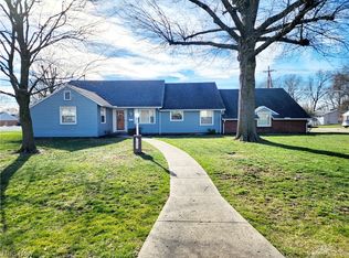 1627 Bayberry Ln, Coshocton, OH 43812