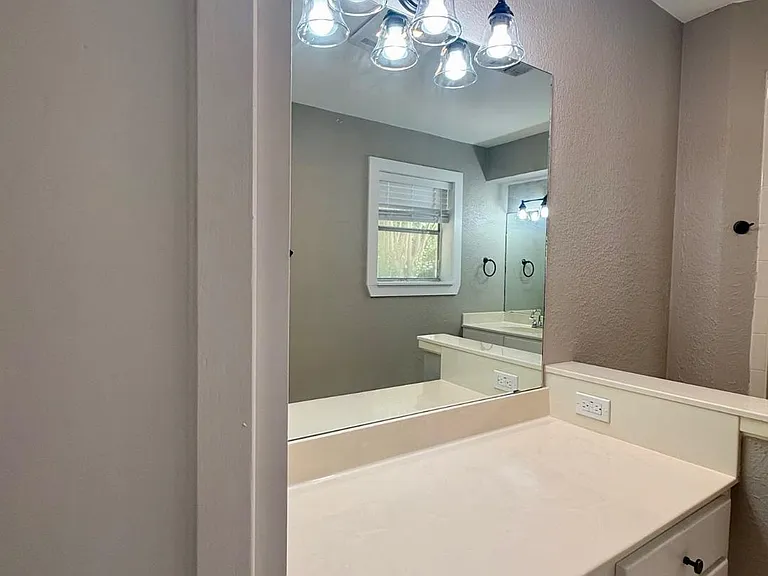 1005 Seminole Ln — Photo 14