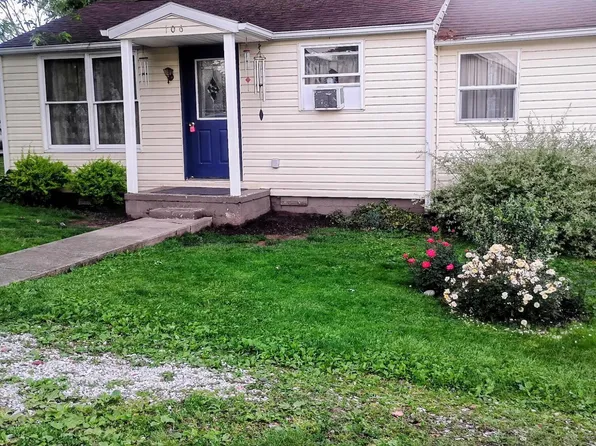 106 Sunset Dr, Hebron, OH 43025