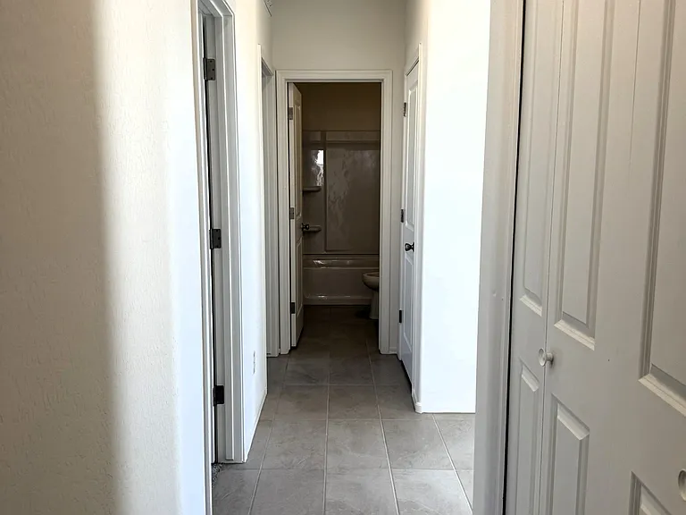 1638 W Pima Ct — Photo 15