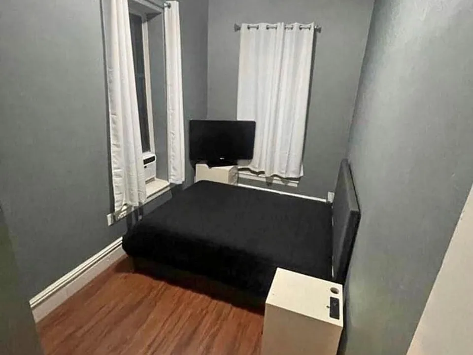 W 138th St