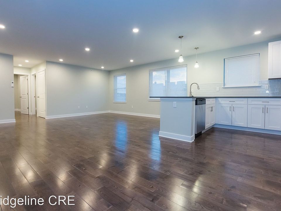 1st image of 1228 W College Ave Unit 8