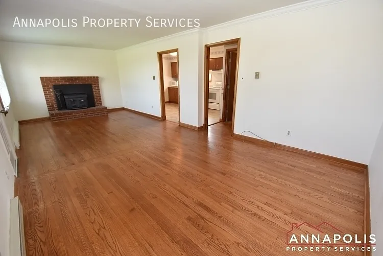 3043 Riva Rd — Photo 5
