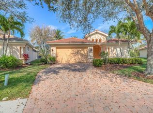 5770 Lago Villaggio Way, Naples, FL 34104