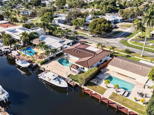 800 SE 3rd Ter, Pompano Beach, FL 33060