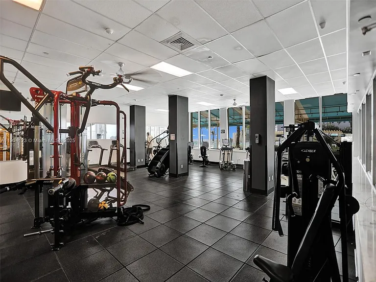 2501 S Ocean Dr #505 — Photo 28