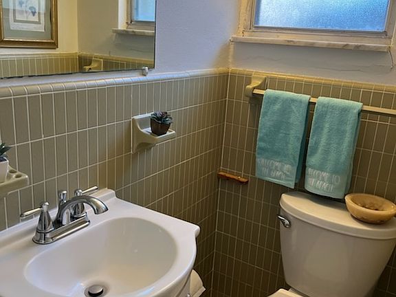 3rd image of 2497 Country Club Dr #D111