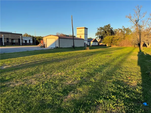 2403 Jean Lafitte Blvd, Jean Lafitte, LA 70067