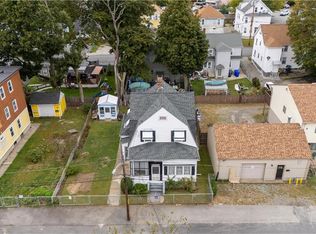 15 Redfern St, North Providence, RI 02911