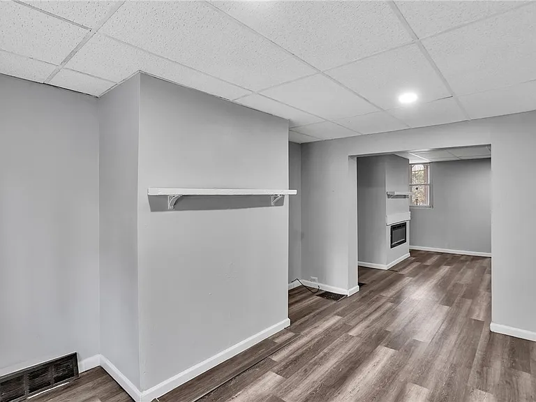 3246 Richardson Ave — Photo 12