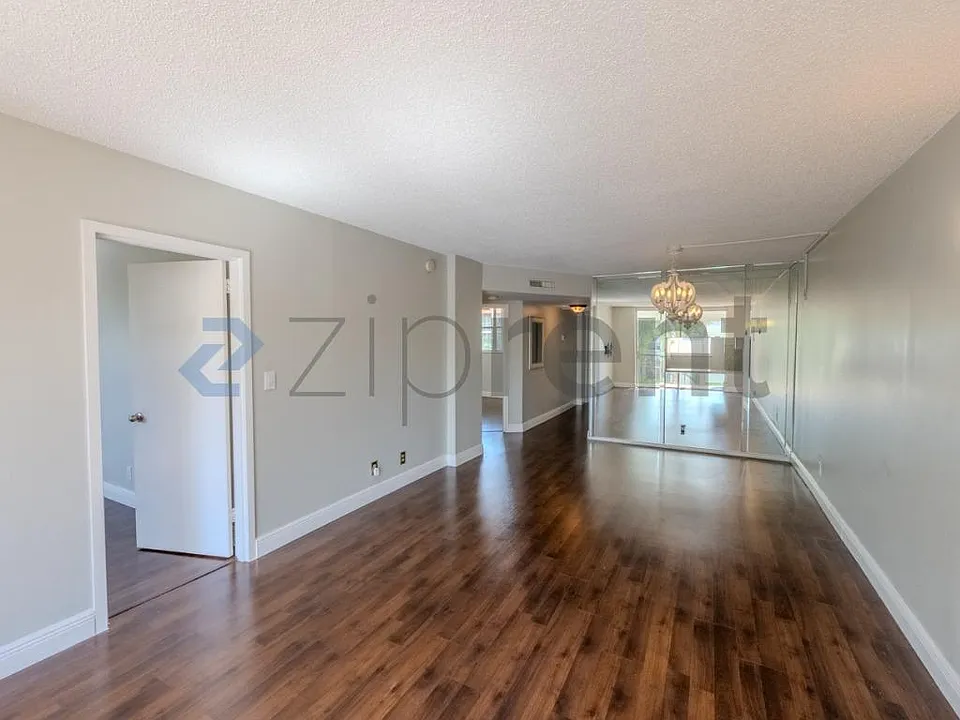 5300 NE 24th Ter #430C
