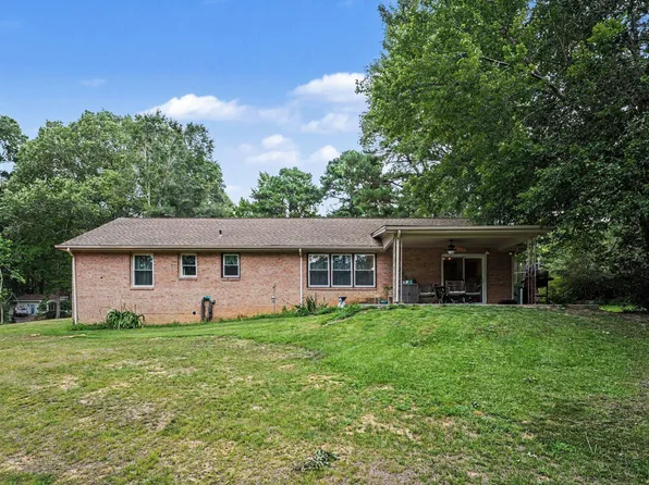 211 Brookside Dr, Smithfield, NC 27577