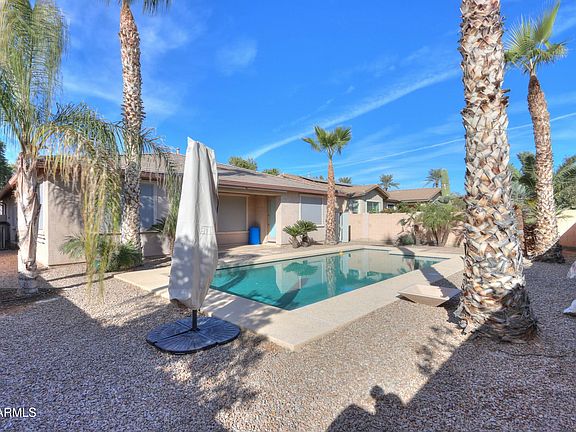 2nd image of 3214 N Desert Horizons Lane