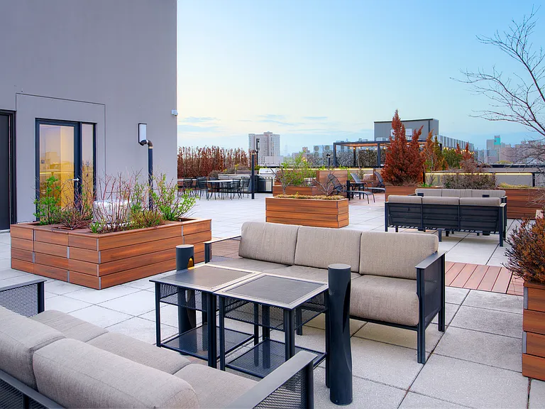 2100 Bedford Ave #4E — Photo 6