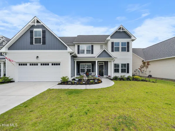 74 W Weatherbee Way, Hampstead, NC 28443