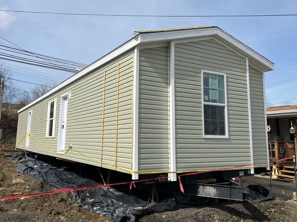 59 Monarch Ave