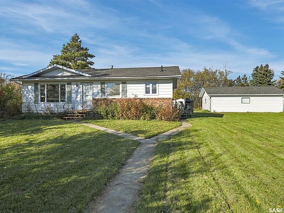3rd image of 305 3rd Avenue