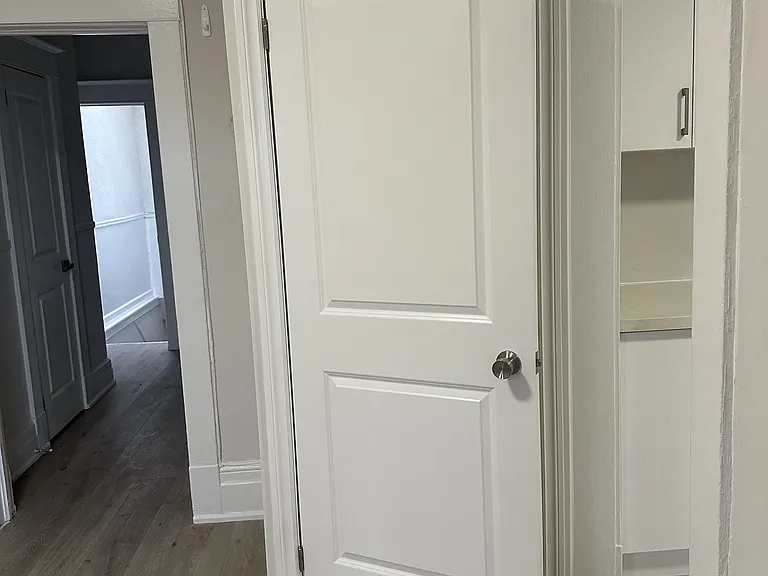605 College St #3 — Photo 20
