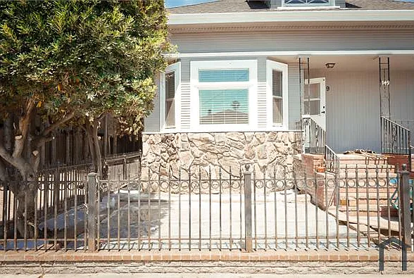 4 bed, 1492 sqft, $5,400 — Photo 2