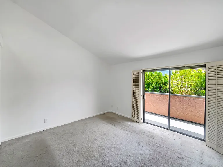 4424 Coldwater Canyon Ave #3 — Photo 44