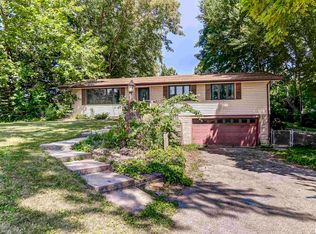 17691 Village Green Rd, Petersburg, IL 62675