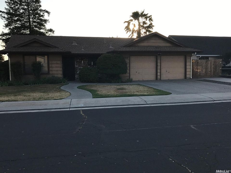 1st image of 14807 Pueblo Dr