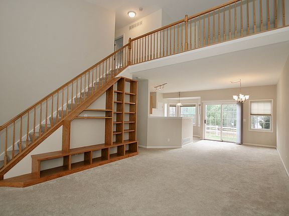 2nd image of 748 Duvall Dr