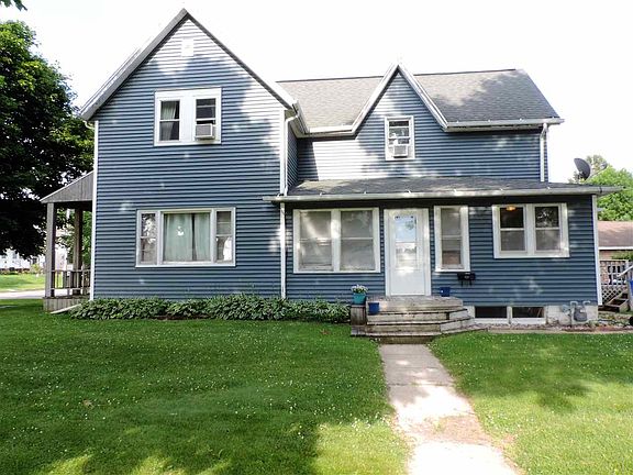 2nd image of 802 6th St