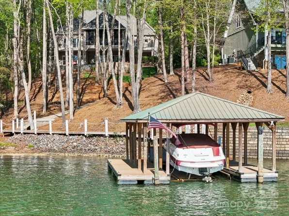 167 Maple View Dr, Troutman, NC 28166
