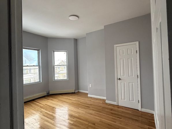 (undisclosed Address)