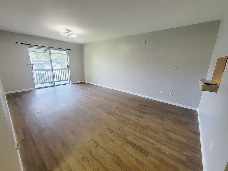 2325 W Pensacola St #213 — Photo 11