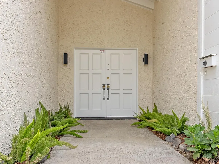 1114 Evenstar Ave — Photo 3
