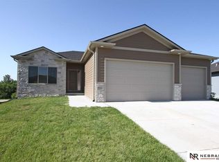 9221 Blacksmith Rd, Lincoln, NE 68507