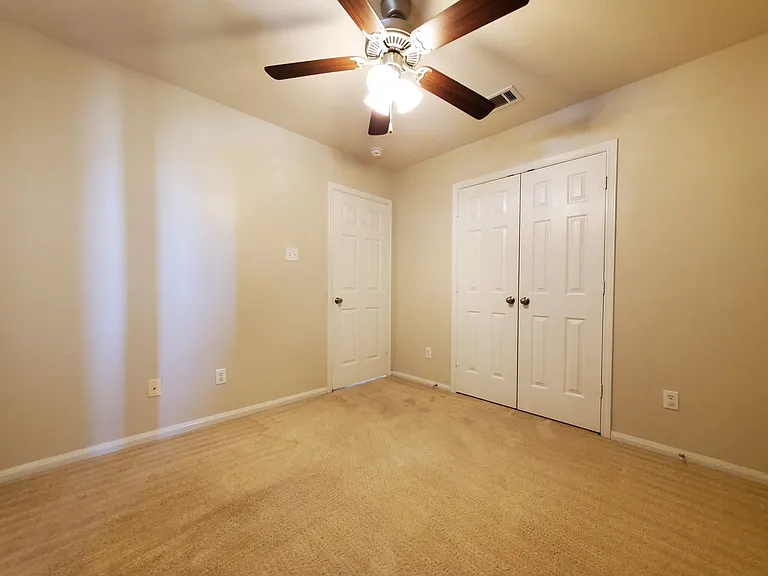6304 Taree Loop — Photo 16