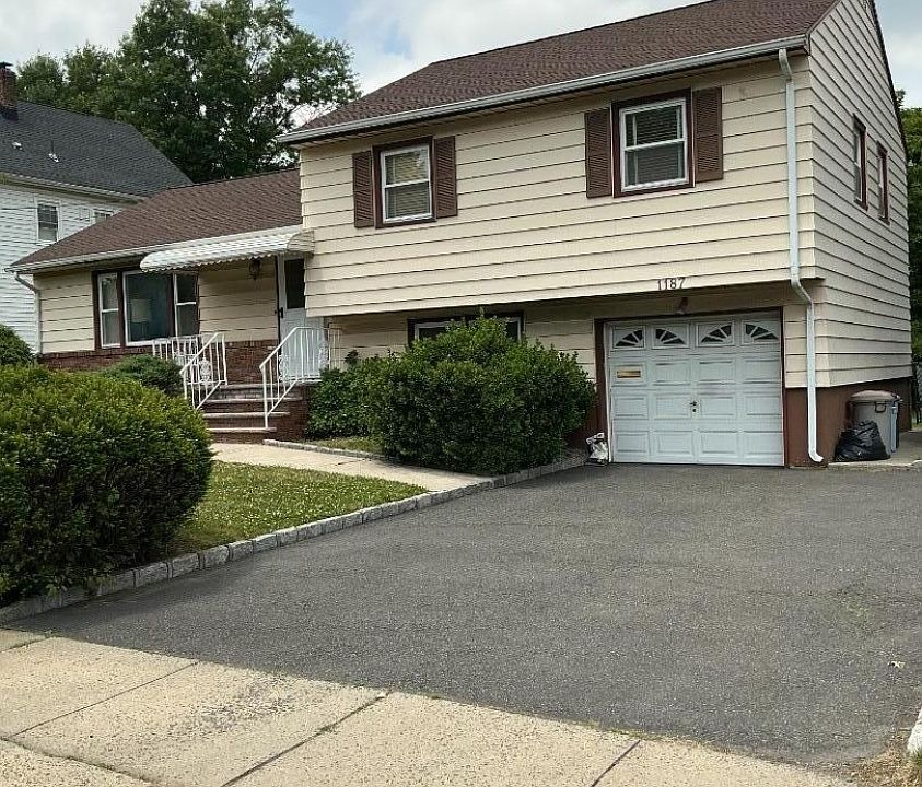1st image of 1187 Magie Ave