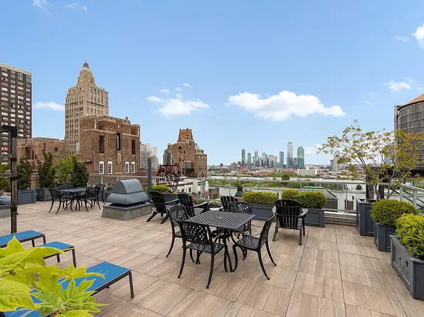 420 East 51st Street image 18 of 18