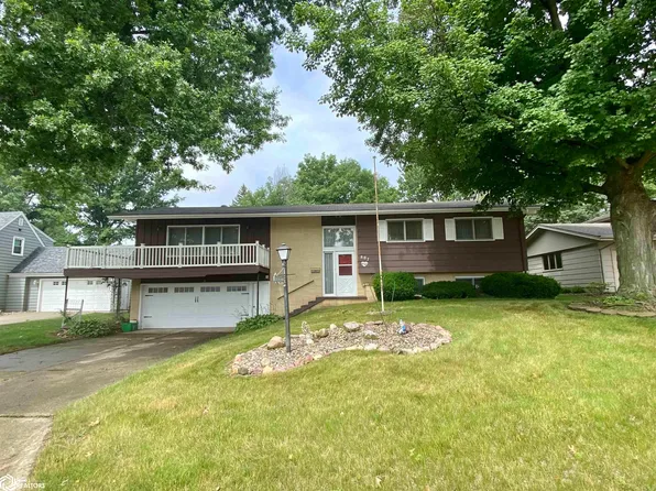 807 Brookside Dr, Audubon, IA 50025