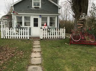 115 Montgomery St, Rouses Pt, NY 12979