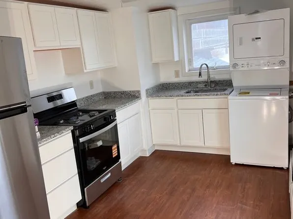 97 Liberty St #B, Meriden, CT 06450