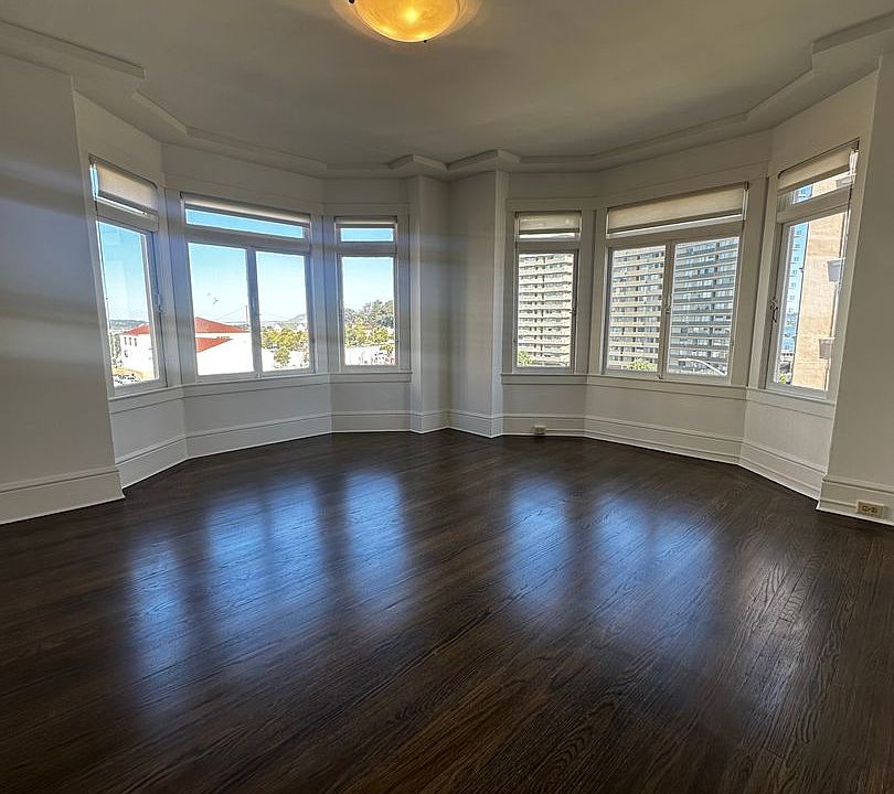 1st image of 2960 Polk St APT 11